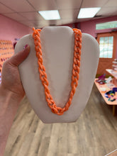 Load image into Gallery viewer, Chunky Acrylic Chain Necklace