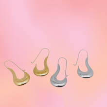 Load image into Gallery viewer, Stainless Steel Scoop Hoops