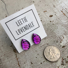 Load image into Gallery viewer, Bright Purple Swirled Teardrop Stud Earrings