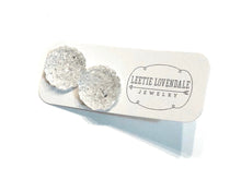 Load image into Gallery viewer, Clear Sugar Bead Retro Button Stud Earrings