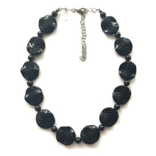 Load image into Gallery viewer, Black Carved Leaves Beaded Marco Necklace