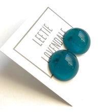Load image into Gallery viewer, Emerald Green Opal Lucite Retro Button Stud Earrings