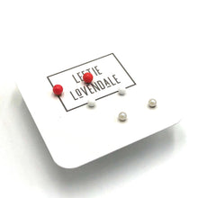 Load image into Gallery viewer, Coral White &amp; Pearl Tiny Studs Earrings Set