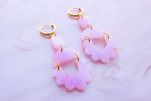 Load image into Gallery viewer, Summer Scalloped Statement Earrings