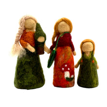 Load image into Gallery viewer, **Pre-order (Ships in 2-3 Weeks)**Handmade in Nepal 100% Wool Felt Foods Play Set for Pretend Cooking and Farmer's Market Play