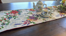 Load image into Gallery viewer, DaDa Bedding Floral Roses Tropical Paradise Birds Woven Tapestry Dining Table Runner (18116)