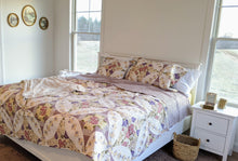 Load image into Gallery viewer, DaDa Bedding Wisteria Cottage Roses Floral Lightweight Quilted Bedspread Set (HS-1003)