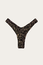 Load image into Gallery viewer, Sting Ray Capri Bottom