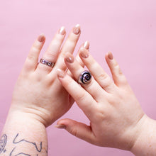 Load image into Gallery viewer, Titanium Chunky Spiral Ring