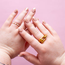 Load image into Gallery viewer, Titanium Knobbed Ring