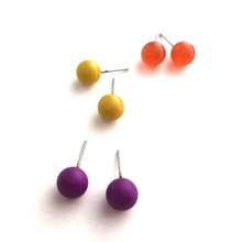 Load image into Gallery viewer, Ancient Gems 8mm Vintage Lucite Triple Stud Earrings Set