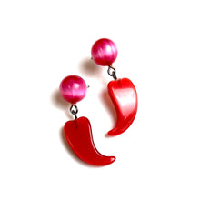 Load image into Gallery viewer, Red and Pink Swished Heart Drop Earrings