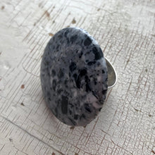 Load image into Gallery viewer, Granite Grey Speckled Lucite Silver Cocktail Ring