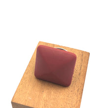 Load image into Gallery viewer, Velvet Square Cocktail Ring