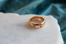 Load image into Gallery viewer, Shooting Stars Titanium Ring