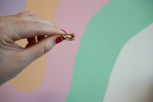 Load image into Gallery viewer, Twister Ball Titanium Ring