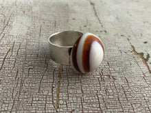 Load image into Gallery viewer, Tortoise &amp; Cream Bullseye Lucite Silver Cocktail Ring