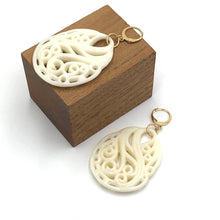 Load image into Gallery viewer, Cream Off White Paisley Teardrop Earrings