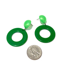 Load image into Gallery viewer, Peridot Candy Donut Drop Earrings
