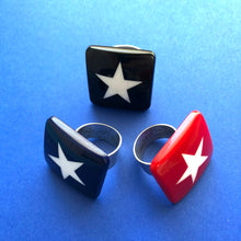 Load image into Gallery viewer, Navy Blue &amp; White Star Lucite Silver Cocktail Ring