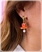 Load image into Gallery viewer, Glass Speckled Octopus Earrings