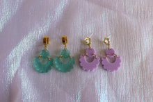 Load image into Gallery viewer, Cutie Scalloped Earrings