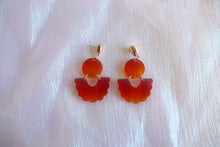 Load image into Gallery viewer, Cutie Scalloped Earrings