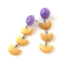Load image into Gallery viewer, Lavender &amp; Tangerine Moonglow Fish Scale Earrings