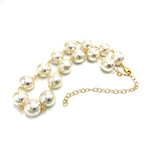 Load image into Gallery viewer, Wrinkled Pearls Amelia Necklace