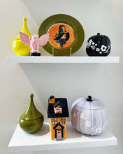 Load image into Gallery viewer, Crazy Daisy Pumpkin Jars in Light Lavender