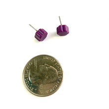 Load image into Gallery viewer, Purple Deco Daisy Stud Earrings