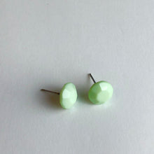 Load image into Gallery viewer, Mint Green Faceted Sequin Stud Earrings