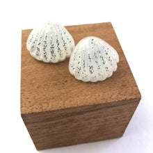 Load image into Gallery viewer, White Oyster Shell Glitter Stud Earrings