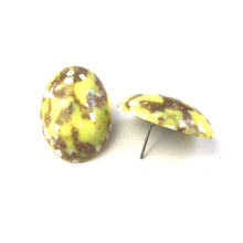 Load image into Gallery viewer, Lemon Yellow Metallic Glitter Oval Button Studs