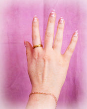 Load image into Gallery viewer, Reaching Out - Scalloped Titanium Ring