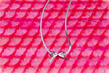 Load image into Gallery viewer, Bow Choker Necklace