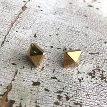 Load image into Gallery viewer, Bronze Square Faceted Acrylic Spike Stud Earrings