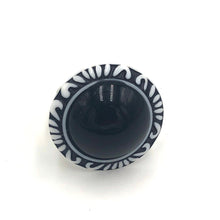 Load image into Gallery viewer, Black Leaf Cocktail Ring
