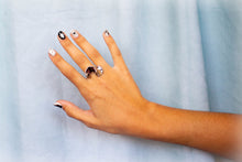 Load image into Gallery viewer, Titanium Chunky Wavy Ring