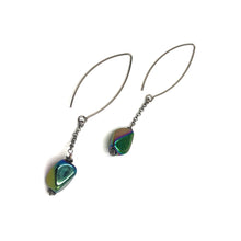 Load image into Gallery viewer, Black Iris RainChain Drop Earrings