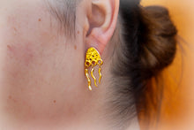 Load image into Gallery viewer, Stainless Steel Jellyfish Dangle Earring