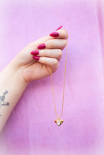 Load image into Gallery viewer, The Queens Shimmering Necklace