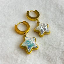 Load image into Gallery viewer, Pearl Titanium Earrings