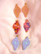 Load image into Gallery viewer, Painted Conch Shell Earrings