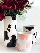Load image into Gallery viewer, Cow Print Column Vase
