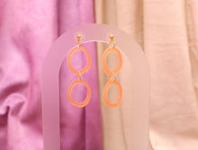 Load image into Gallery viewer, Summer Lovin' Earrings