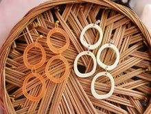 Load image into Gallery viewer, Summer Lovin' Earrings
