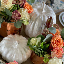 Load image into Gallery viewer, Large capiz pumpkin, pearl