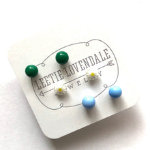 Load image into Gallery viewer, White Daisy Green &amp; Turquoise Tiny Studs Earrings Set