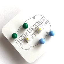 Load image into Gallery viewer, White Daisy Green &amp; Turquoise Tiny Studs Earrings Set